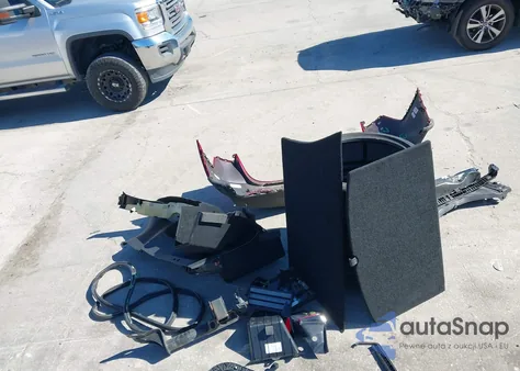 2020 Tesla Model Y Long Range Dual Motor All-Wheel Drive from USA, damaged, VIN 5YJYGDEE3LF023613